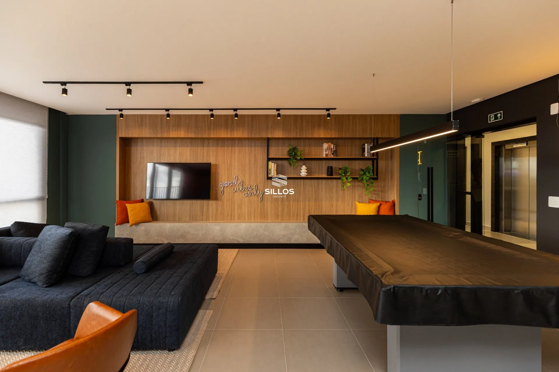 Home office in a 2-bedroom apartment, 51 m² — photo 14