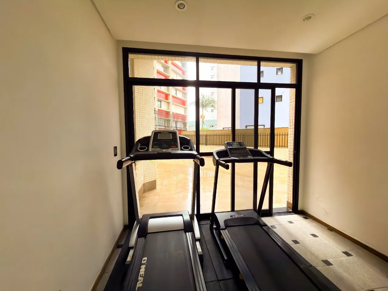 2-bedroom apartment with en-suite and enclosed balcony — photo 18