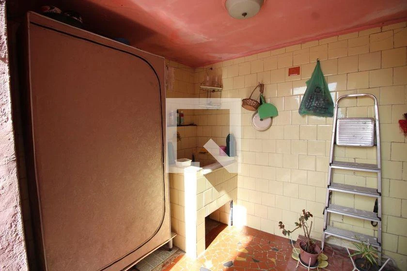 255 m² house with 3 bedrooms and a private garden — photo 45