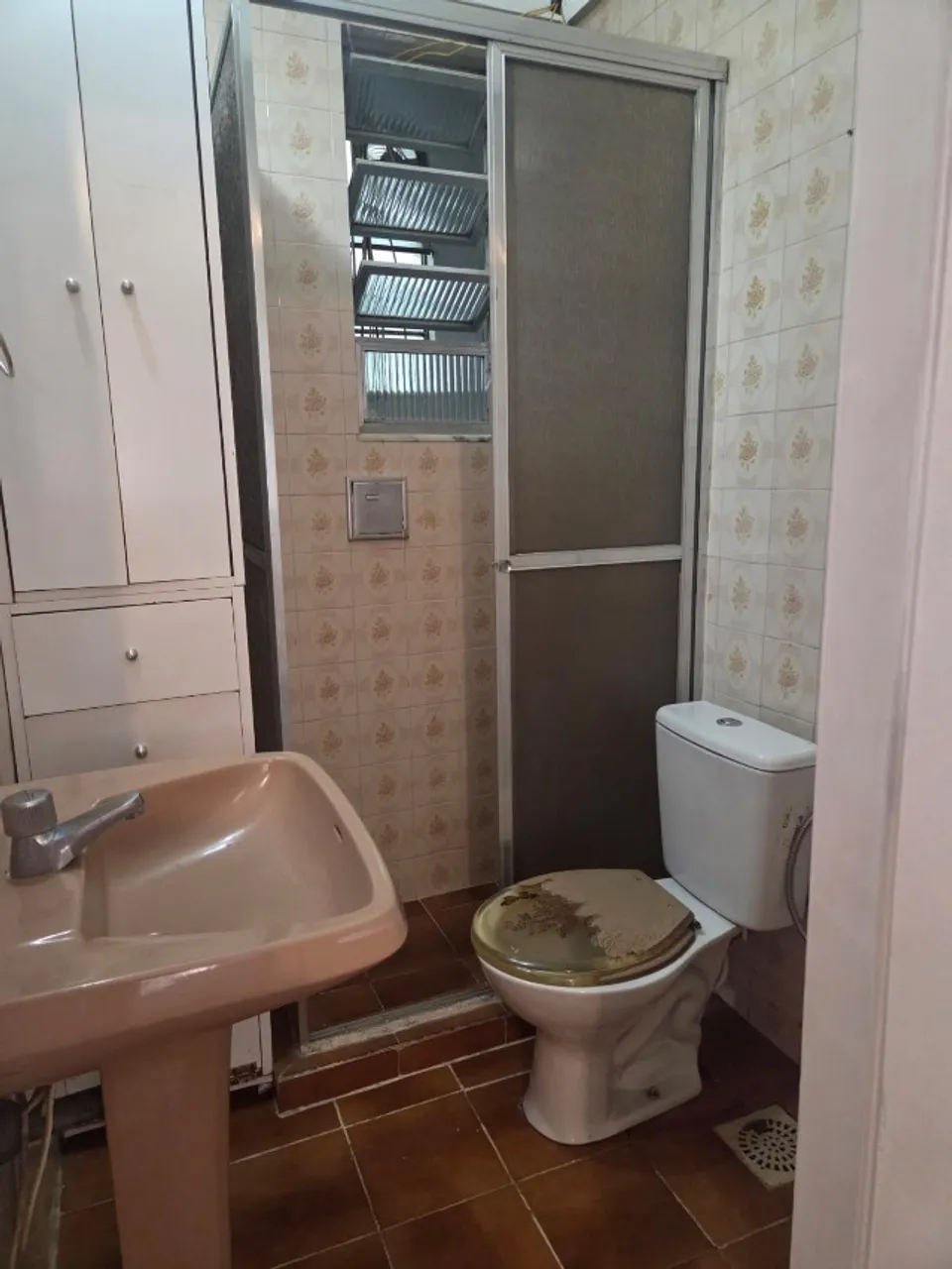Studio, 28 m², with wood or laminate floors — photo 4
