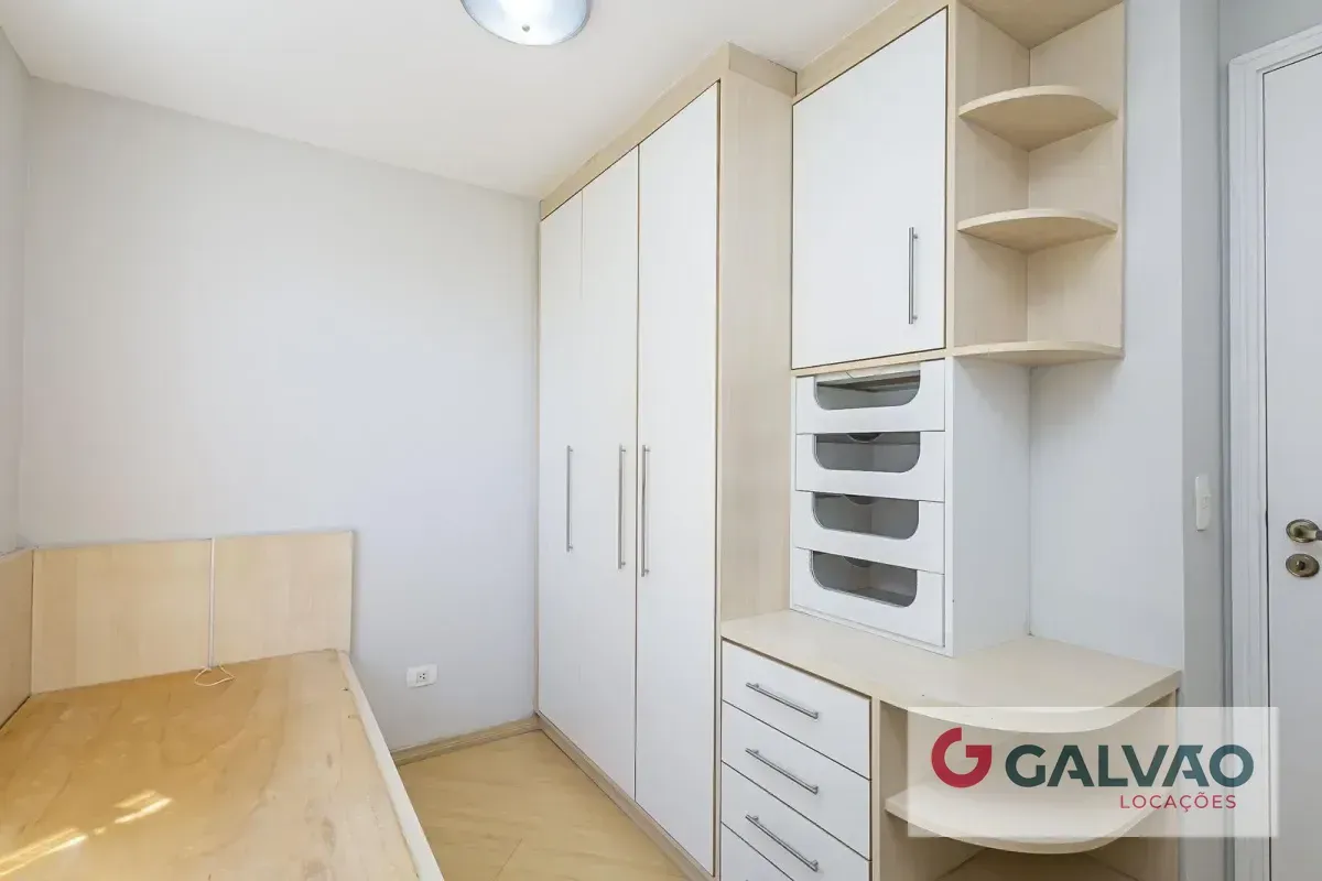 Home office in a 3-bedroom apartment, 58 m² — photo 7