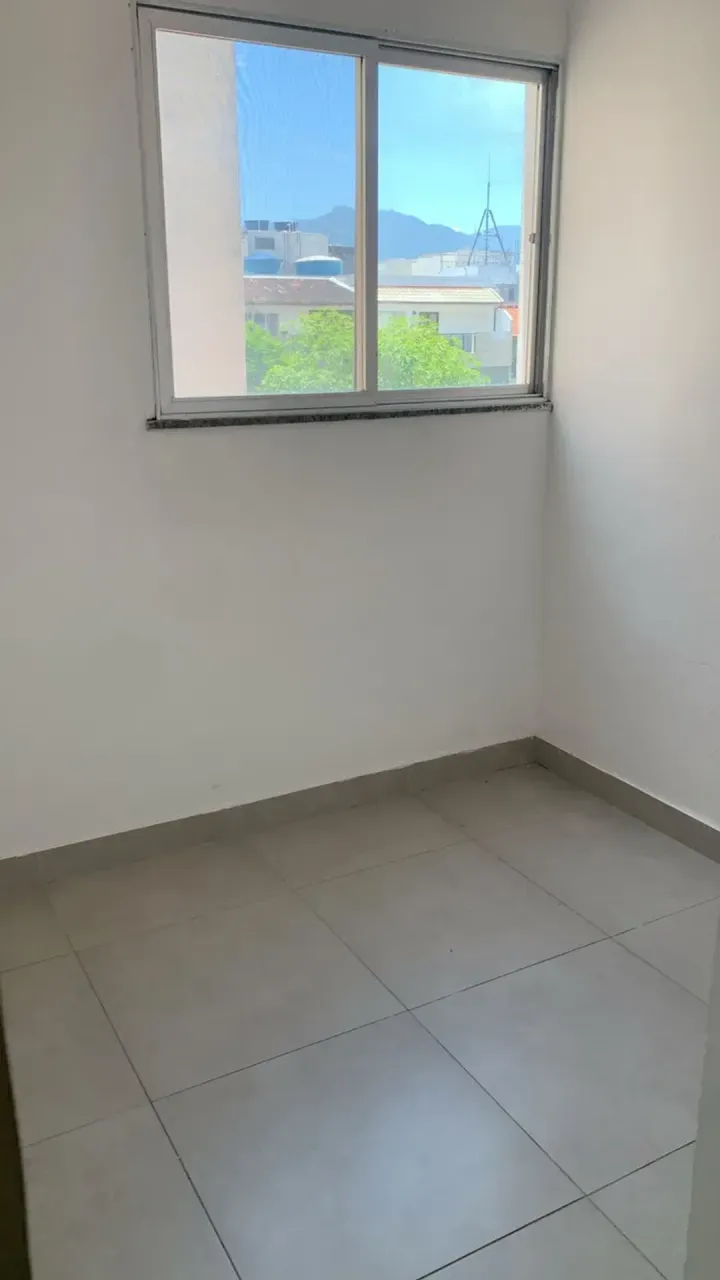 Unfurnished apartment with air conditioning and 3 bedrooms — photo 5