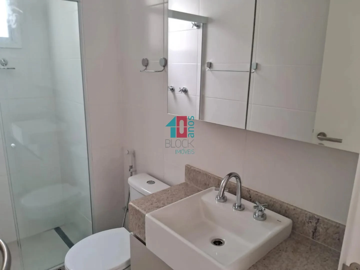 Квартира: 3 спальні, 1 з власною ванною кімнатою, 84 м² — photo 6