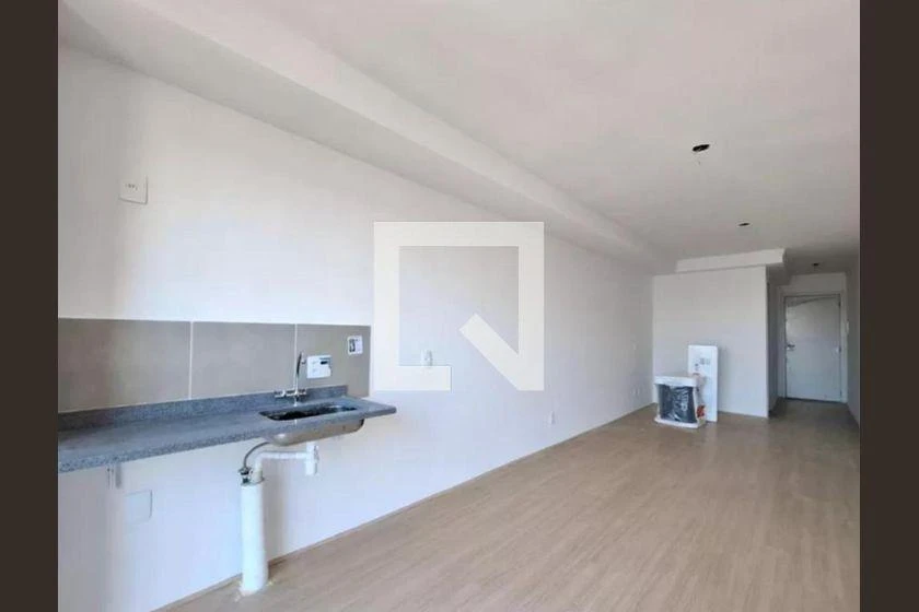 1-bedroom apartment with balcony and 38 m² — photo 2