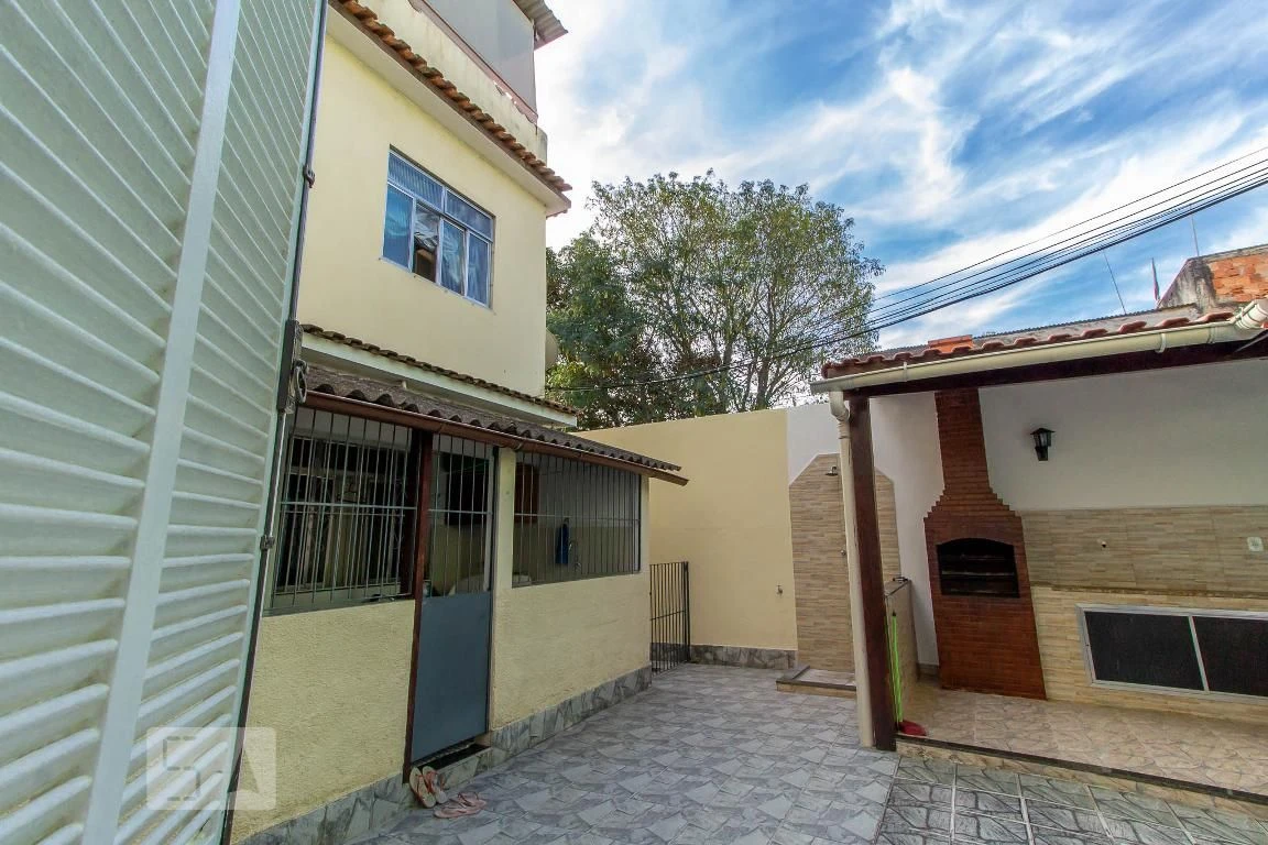 Furnished house with 3 bedrooms and 2 bathrooms — photo 29