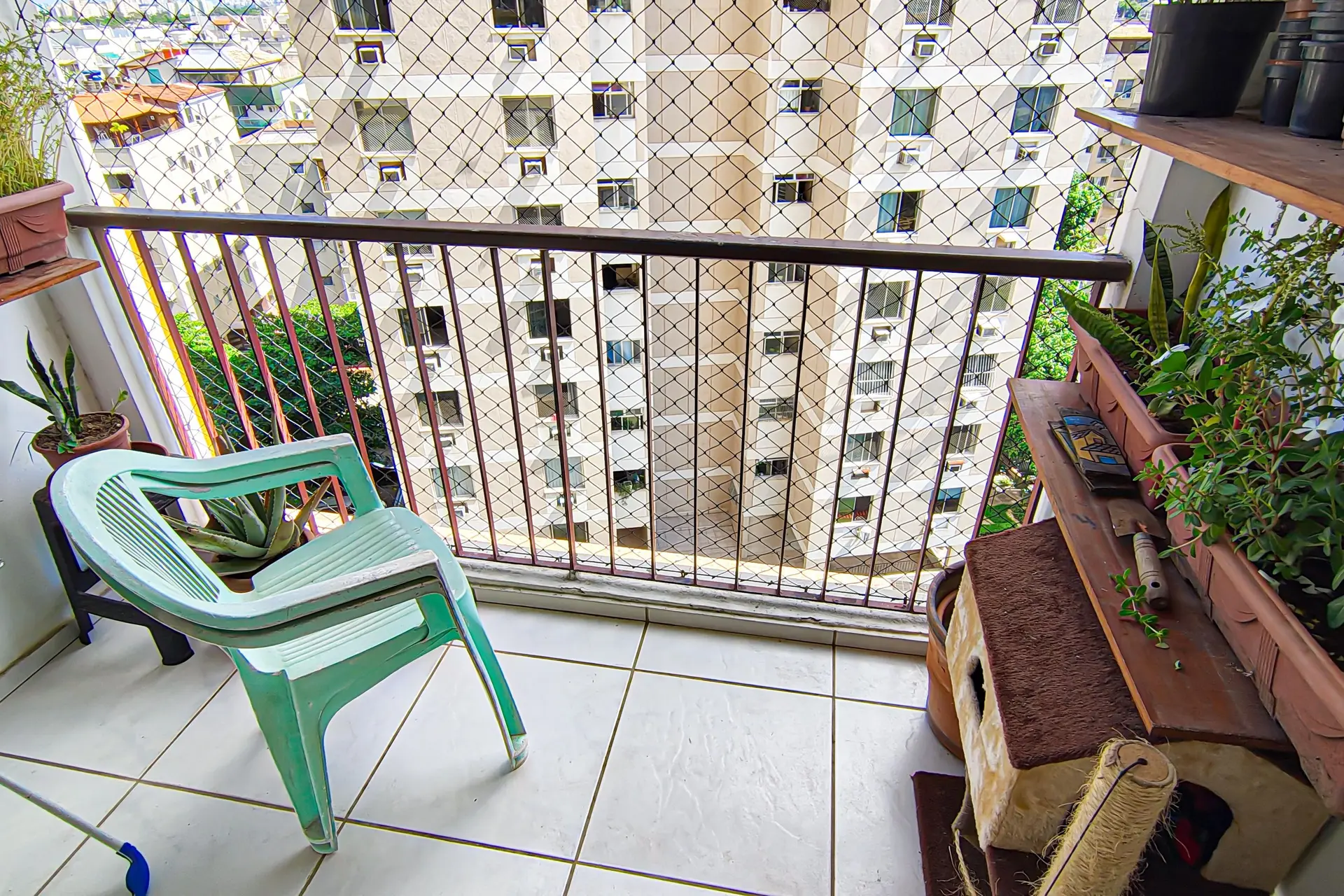 3-bedroom apartment in a building with a gym — photo 8
