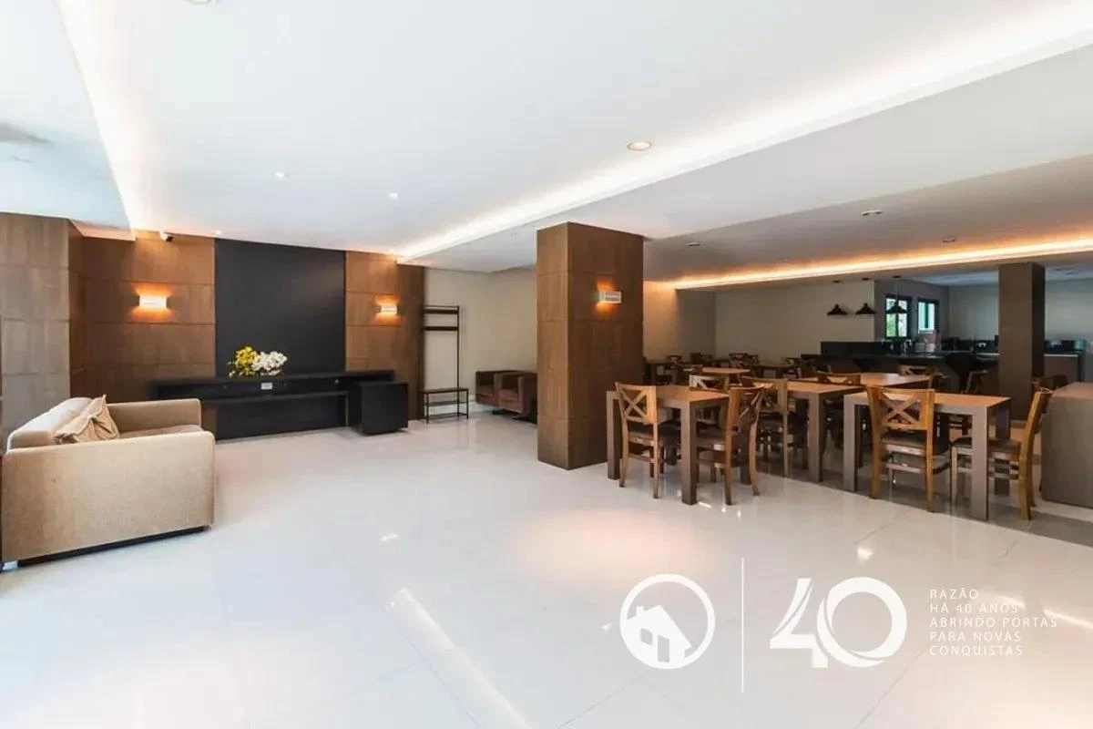 4-bedroom apartment with floor-to-ceiling windows — photo 28