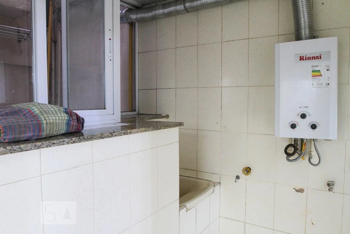 Unfurnished 2-bedroom apartment with 2 bathrooms — photo 11