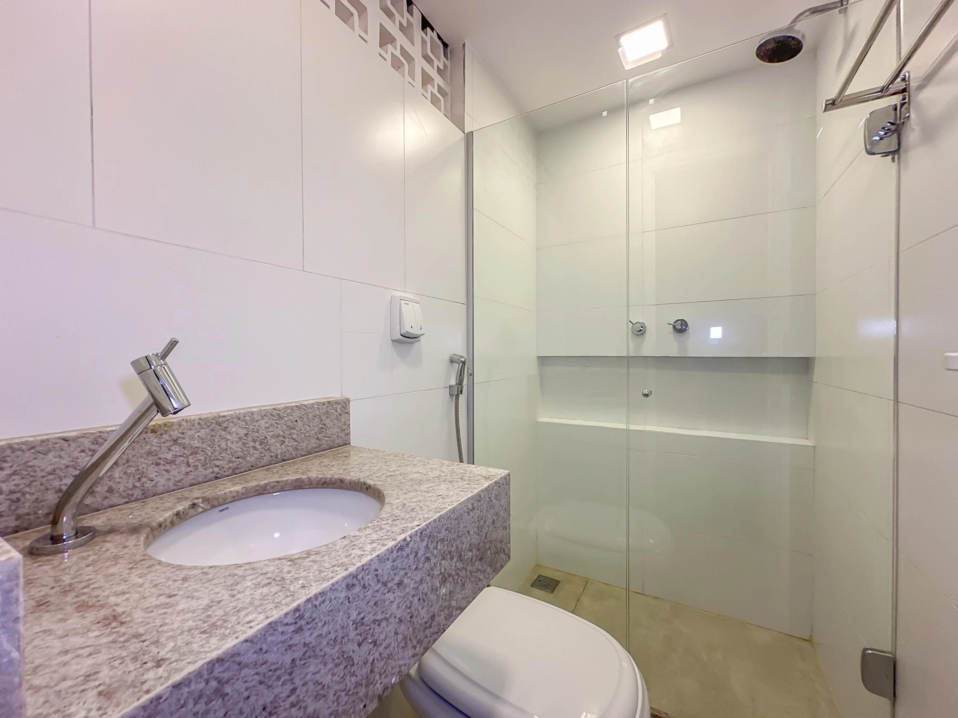Casa com 3 quartos, sendo 1 suíte, e 1 vaga — photo 37