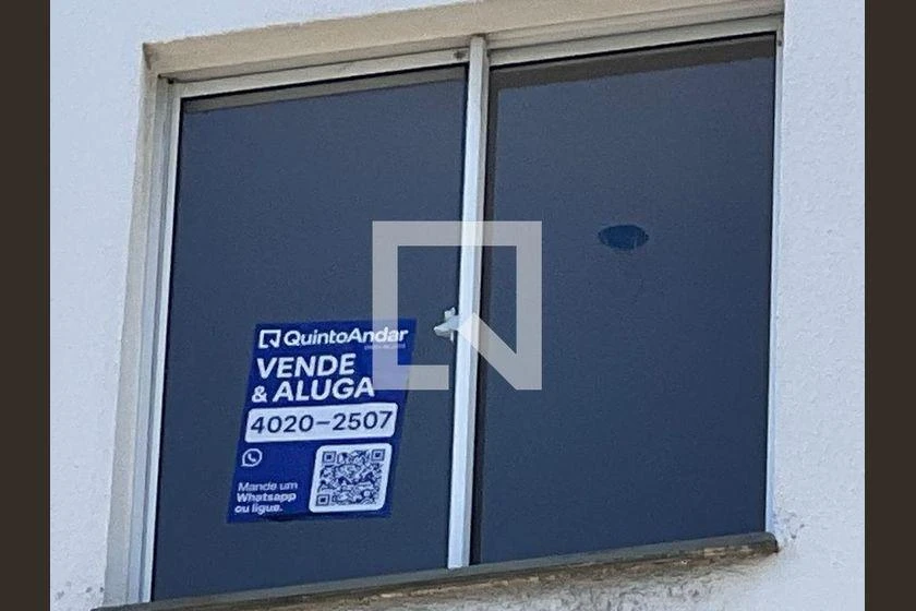 Квартира з 2 спальнями та дерев'яною підлогою або ламінатом — photo 34