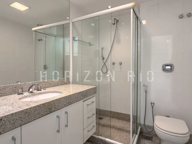 Apartamento, 229 m², com varanda envidraçada — photo 2