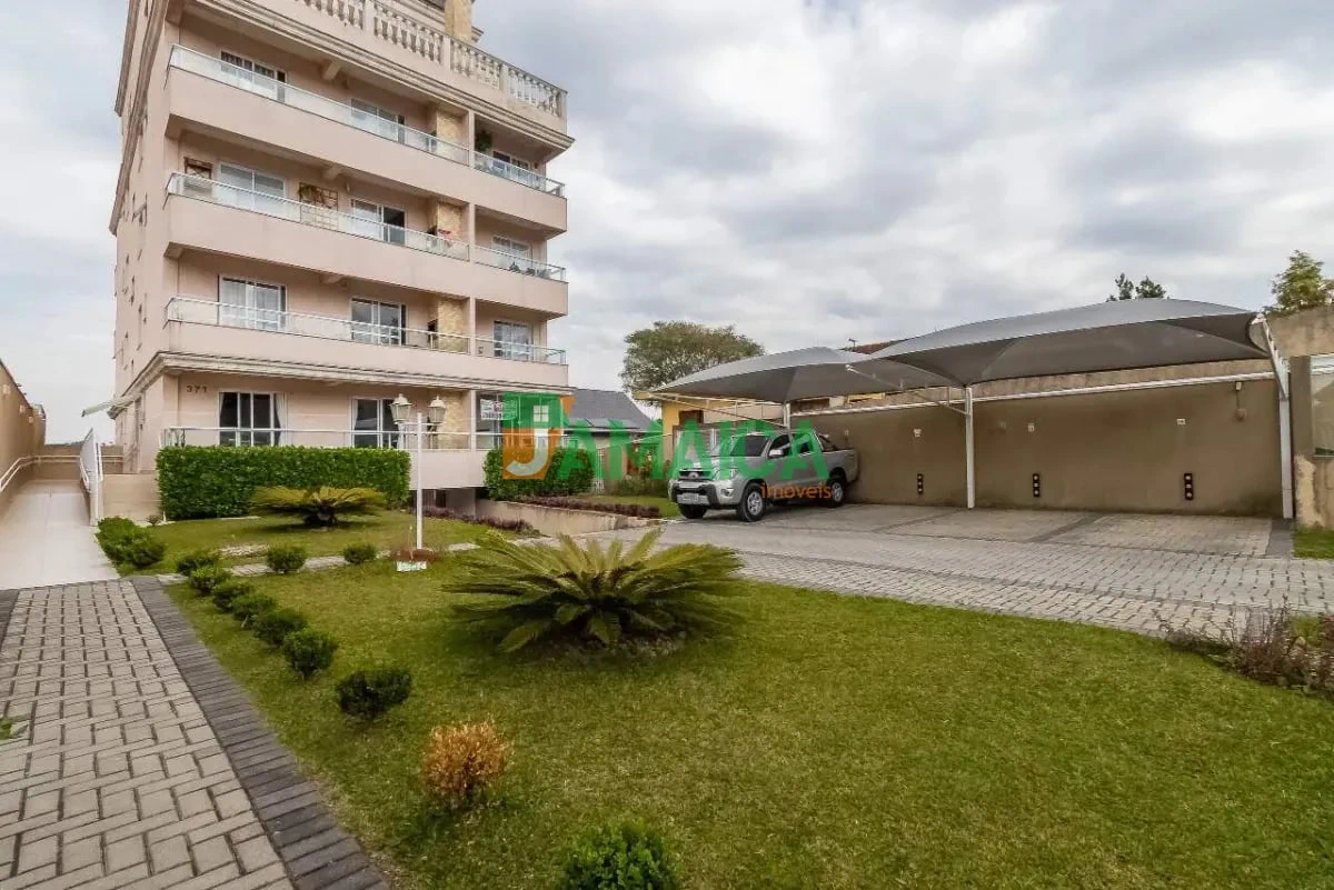 Balcony with a grill in a 2-bedroom apartment, 52 m² — photo 28