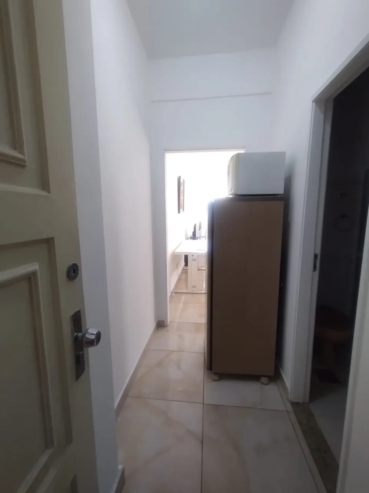 Furnished studio on the 7th floor with 1 bathroom — photo 29