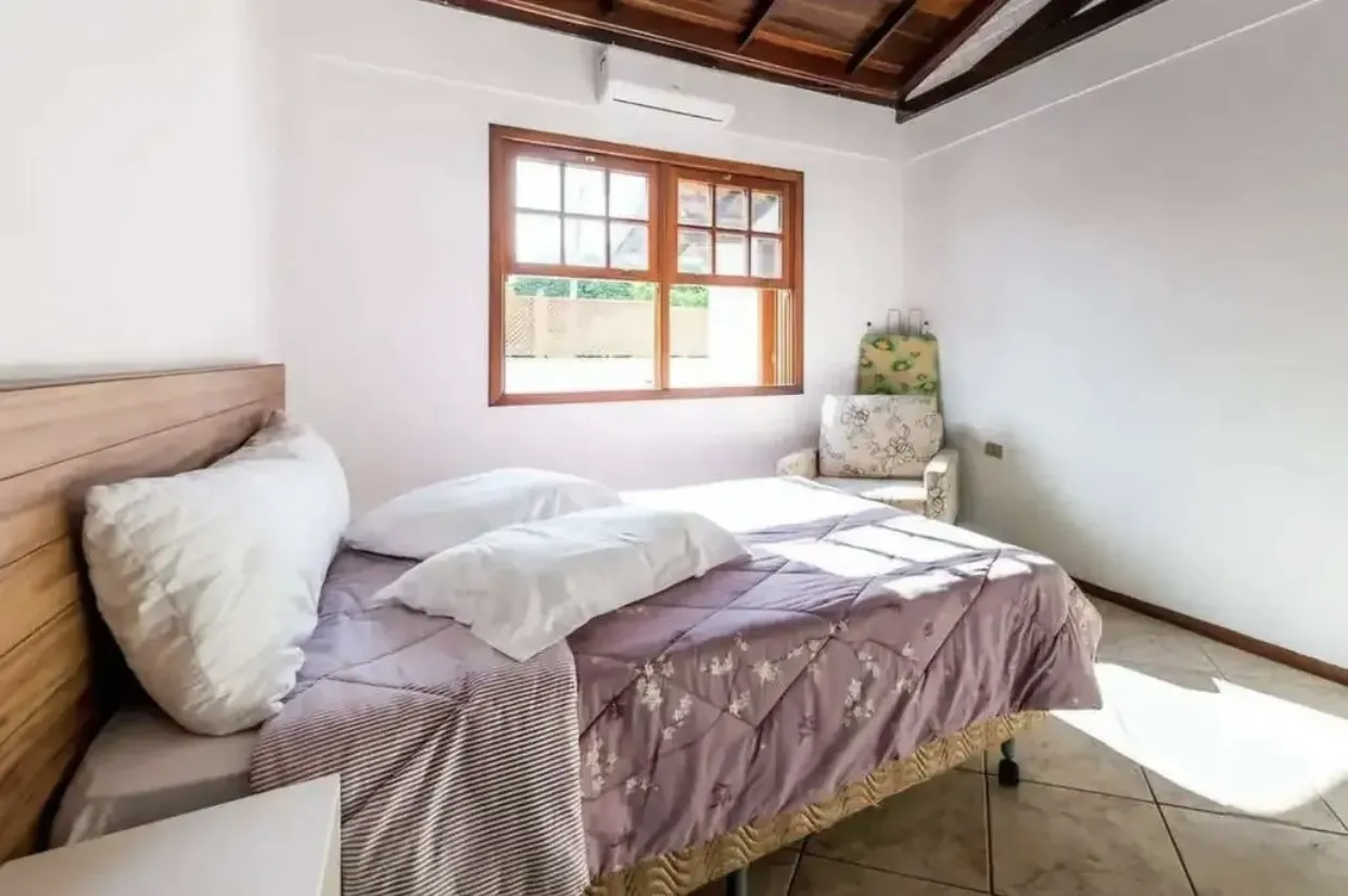 Casa para alquiler con 4 dormitorios y 450 m² rústica — photo 19