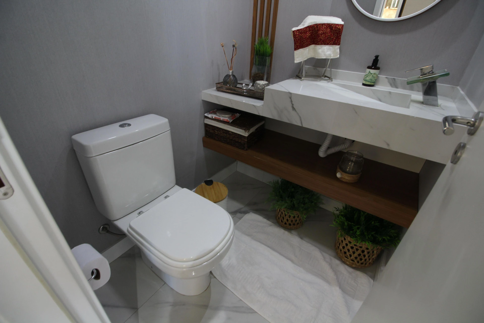 Rental apartment with 4 bedrooms and 4 bathrooms — photo 45