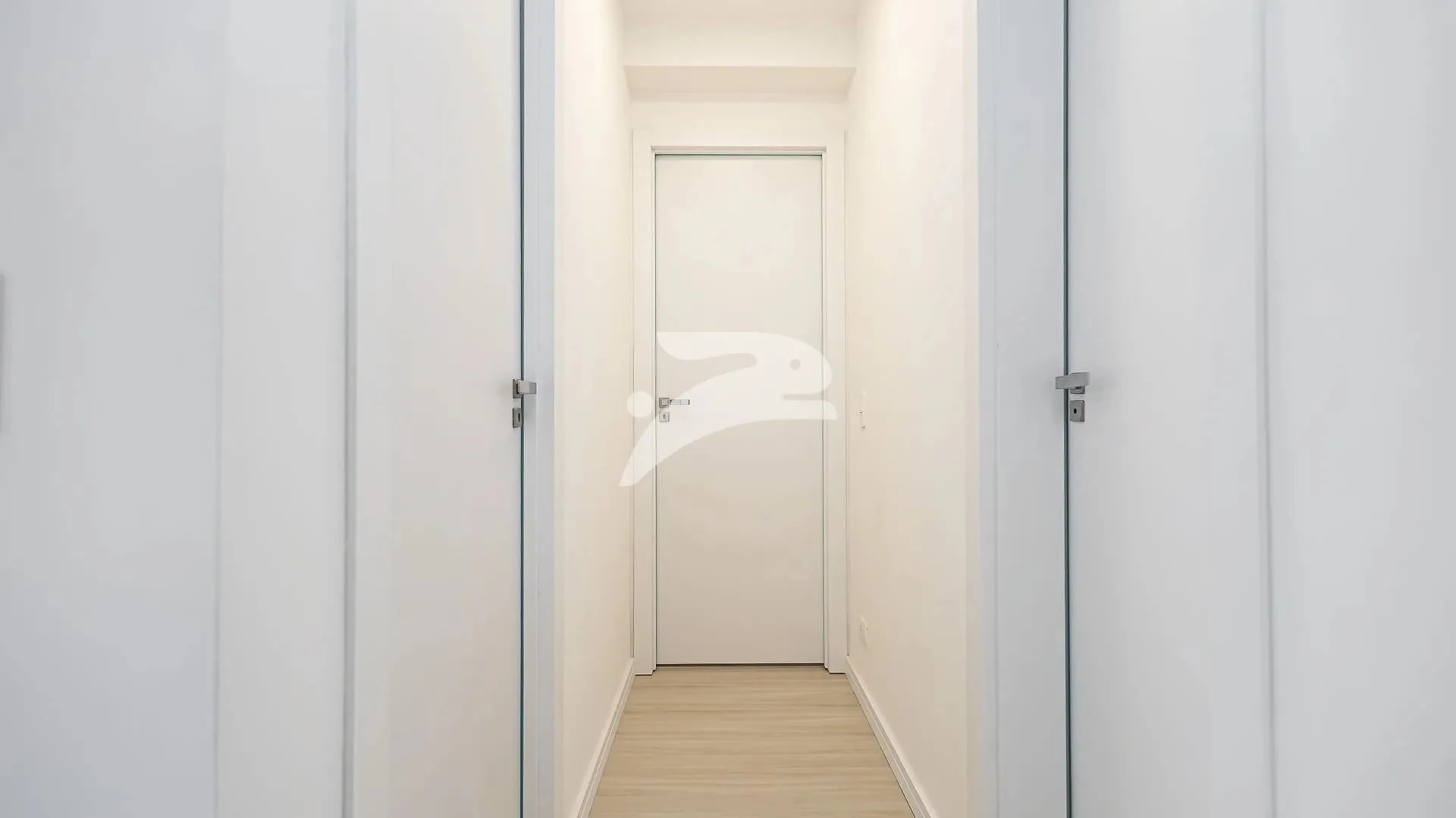 Furnished 2-bedroom apartment with 1 bathroom — photo 25
