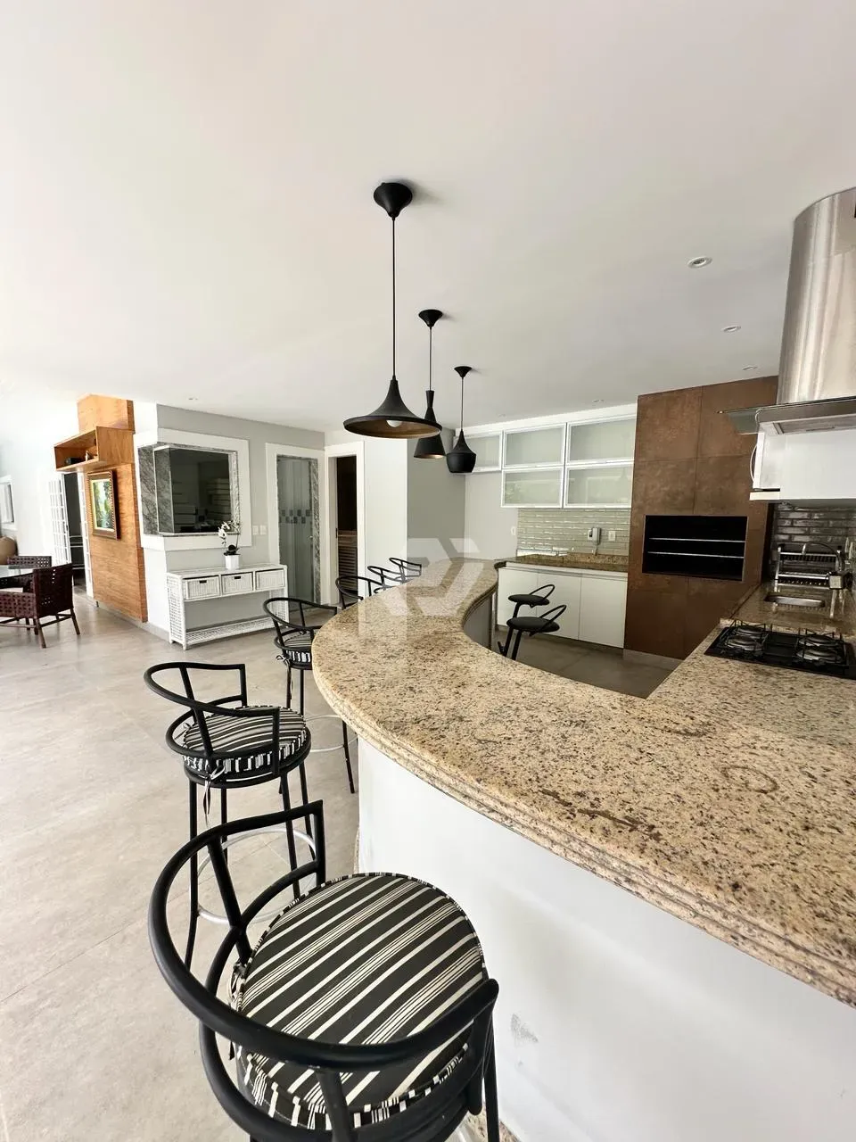 Casa com 5 quartos e cozinha americana pronta para morar — photo 3
