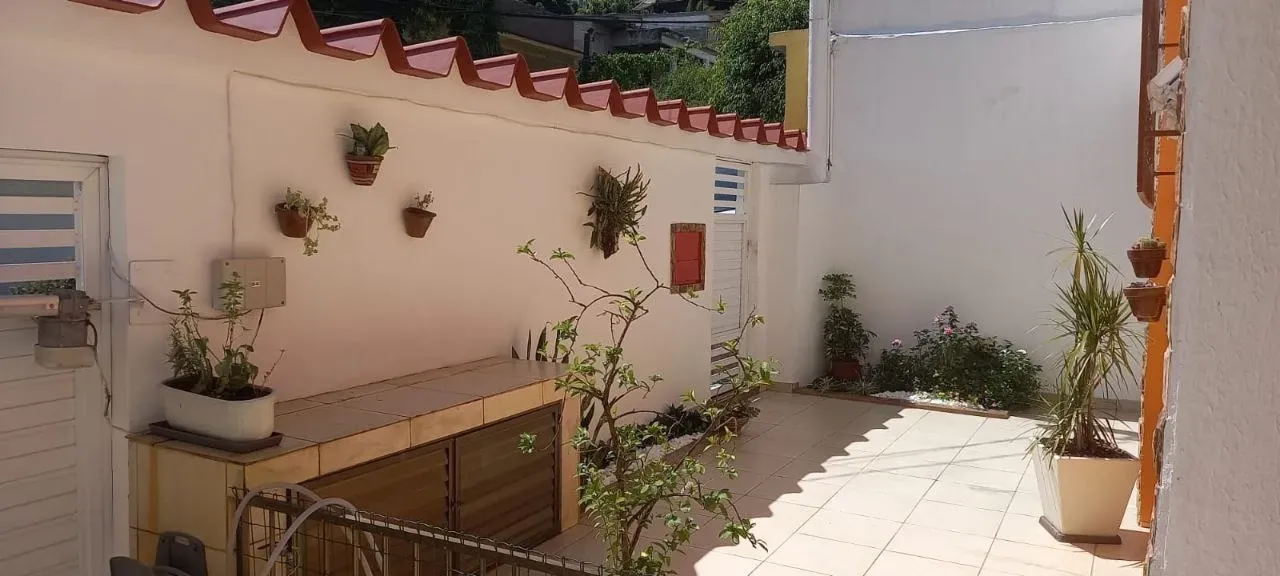 3-bedroom house with a separate kitchen and gas stove — photo 22