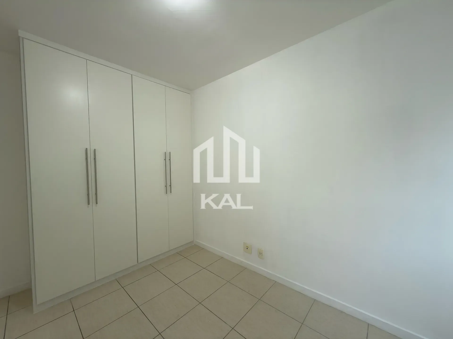 Mountain view in a 2-bedroom apartment, 68 m² — photo 10