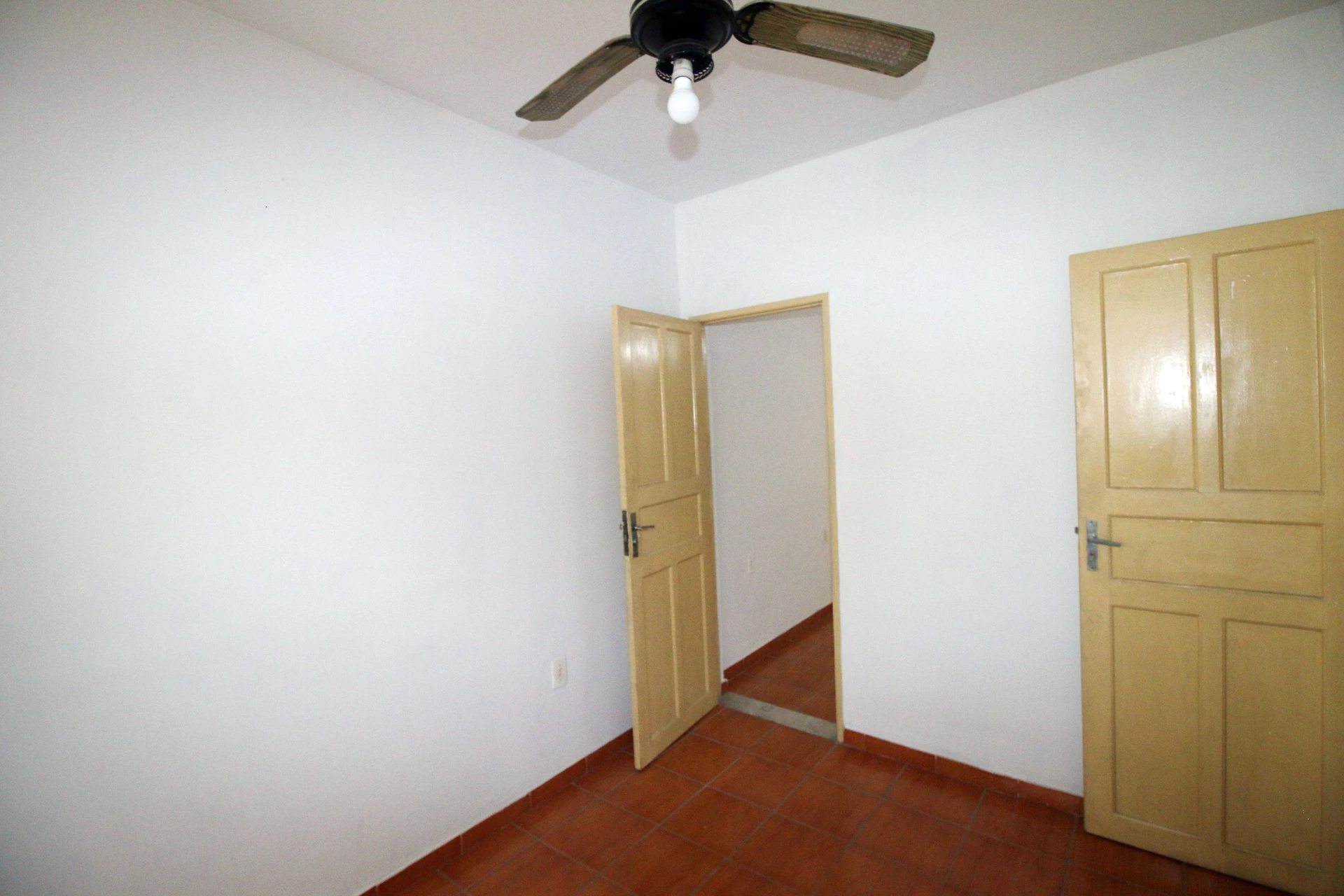 Rental house with 3 en-suite bedrooms and 4 bathrooms — photo 32