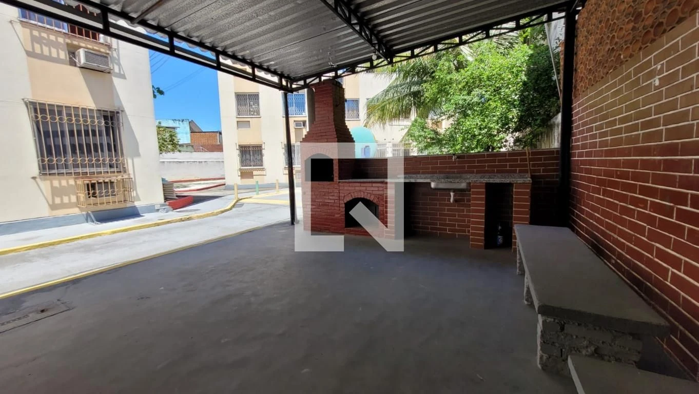 3-bedroom apartment with a private BBQ area — photo 3