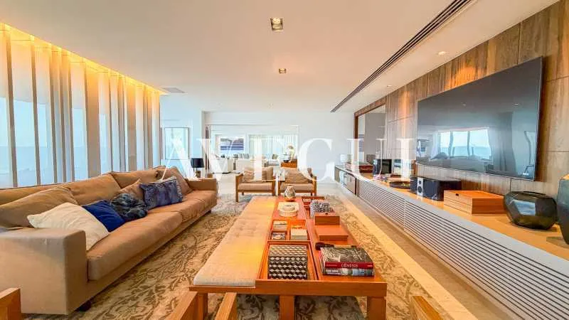 Квартира 530 м²: 4 суїти, 5 ванних і вид на воду — photo 13