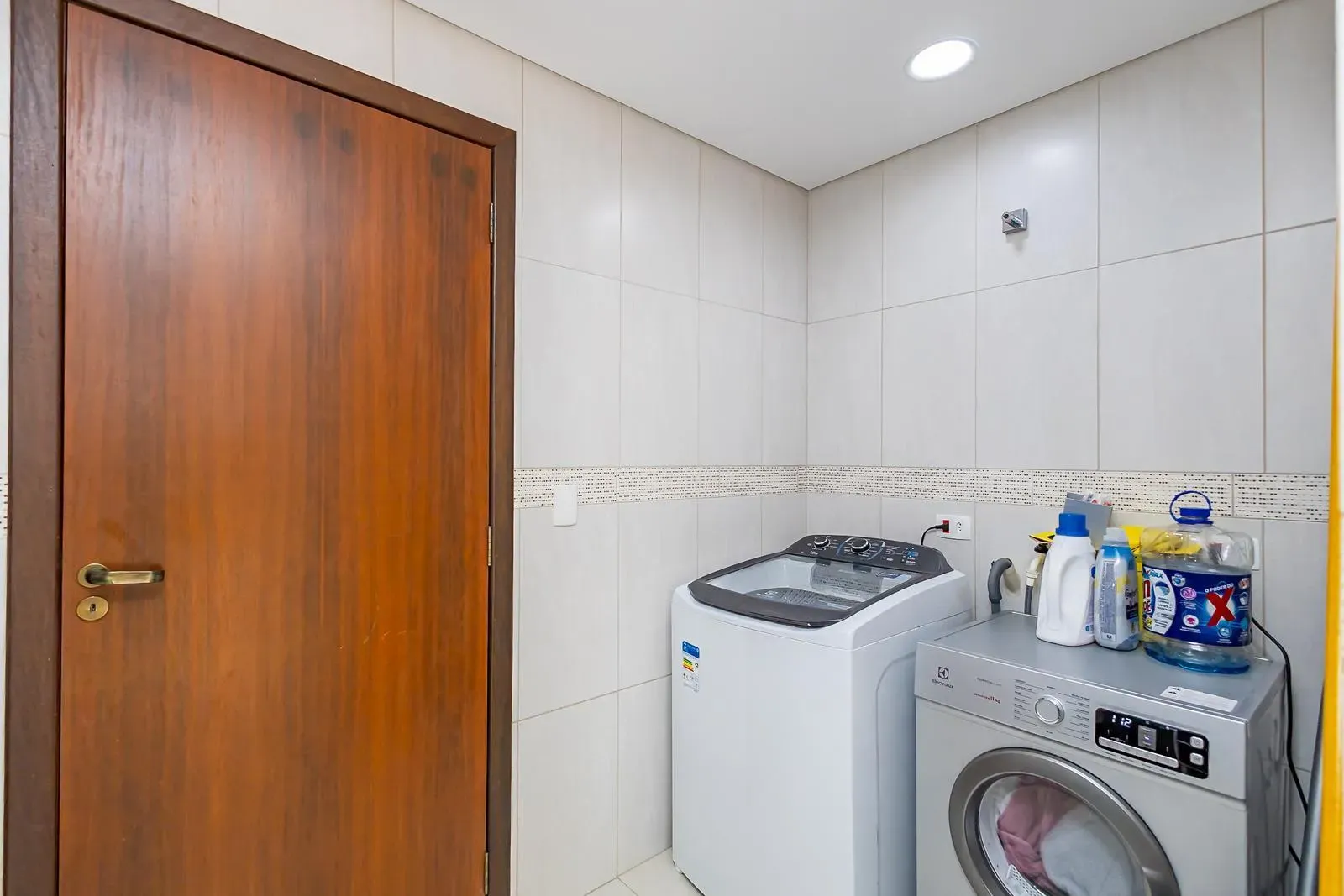 Casa mobiliada com 3 quartos e 4 banheiros — photo 31