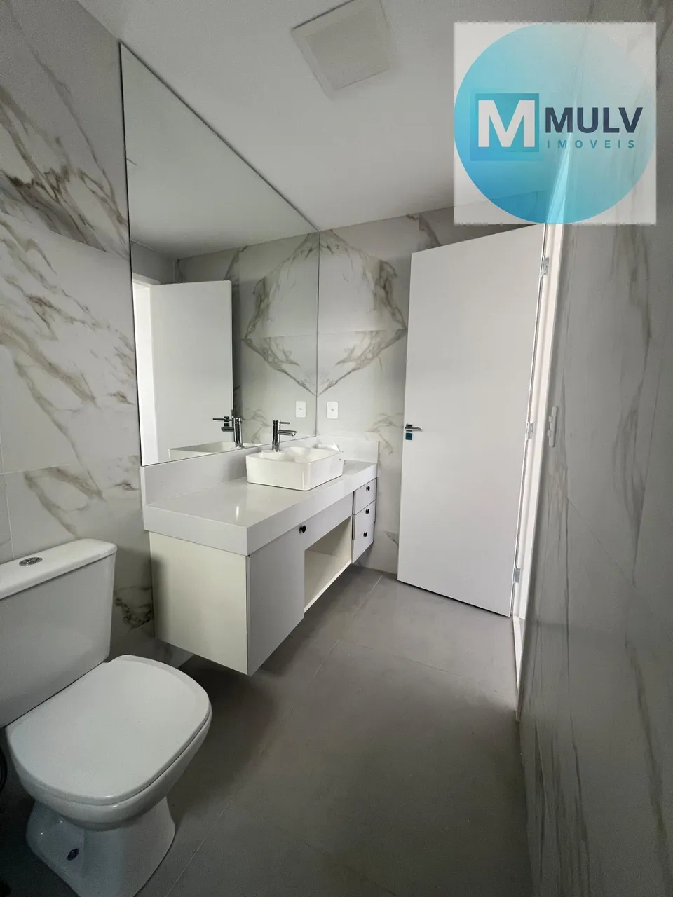 House, 312 m², with a walk-in closet — photo 13
