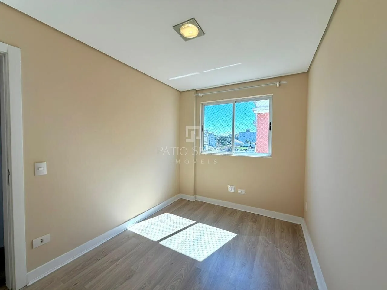 3-bedroom apartment with a washing machine in Curitiba — photo 56
