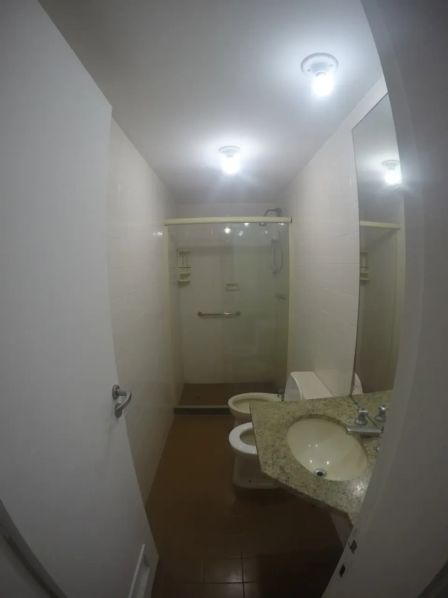 Apartamento com 2 quartos e varanda, mobiliado sem mobília — photo 11