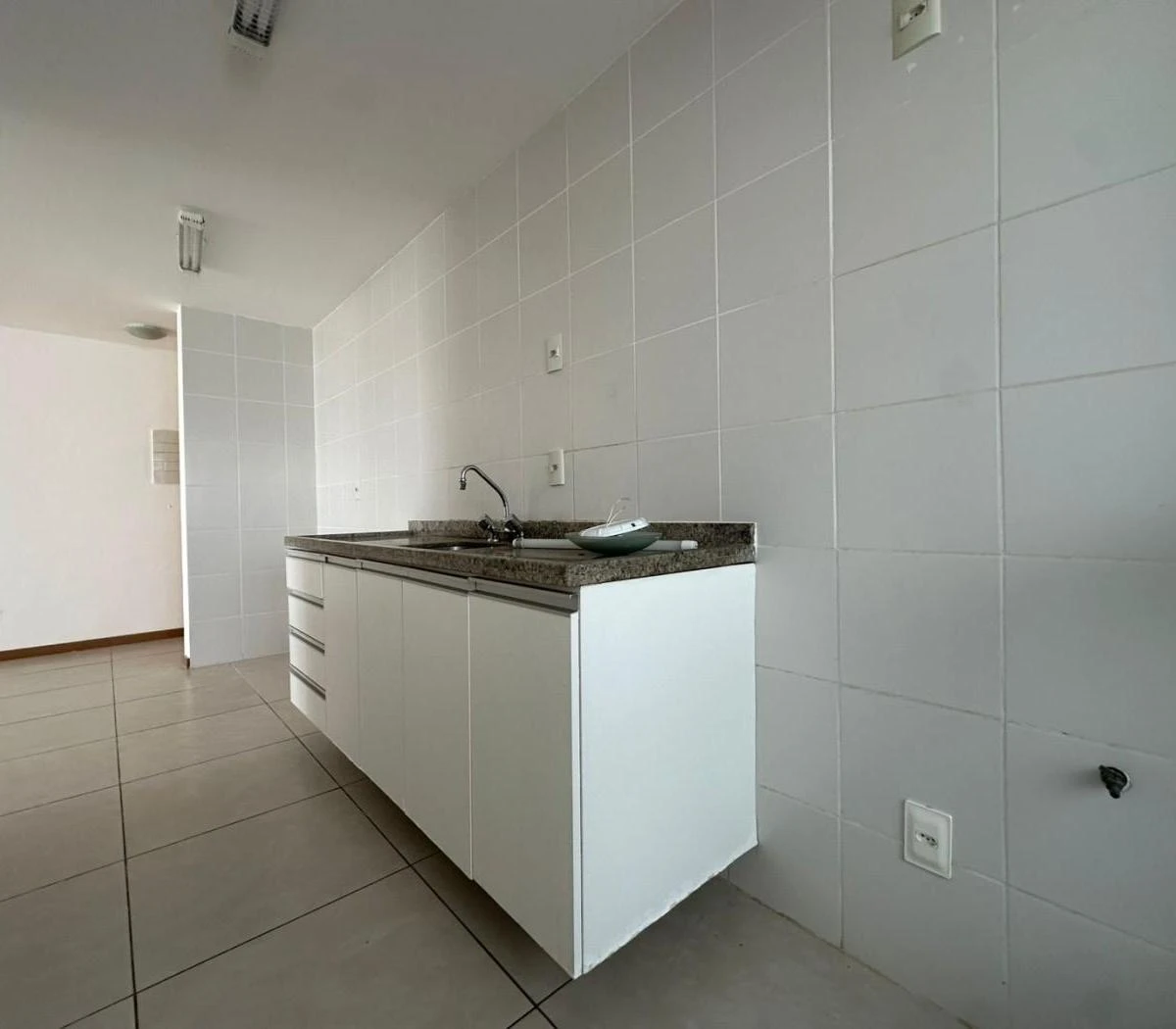 3-bedroom apartment with a water view in Florianópolis — photo 10