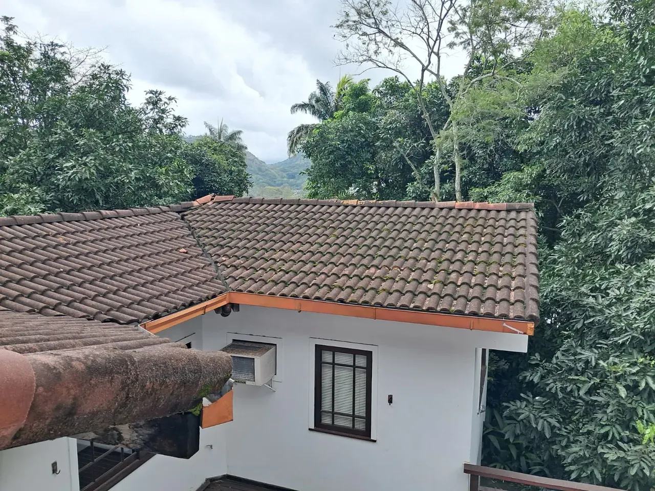 5-bedroom house with a mountain view in Rio de Janeiro — photo 16