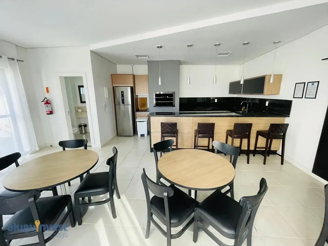 2-bedroom apartment with a washing machine in Florianópolis — photo 5