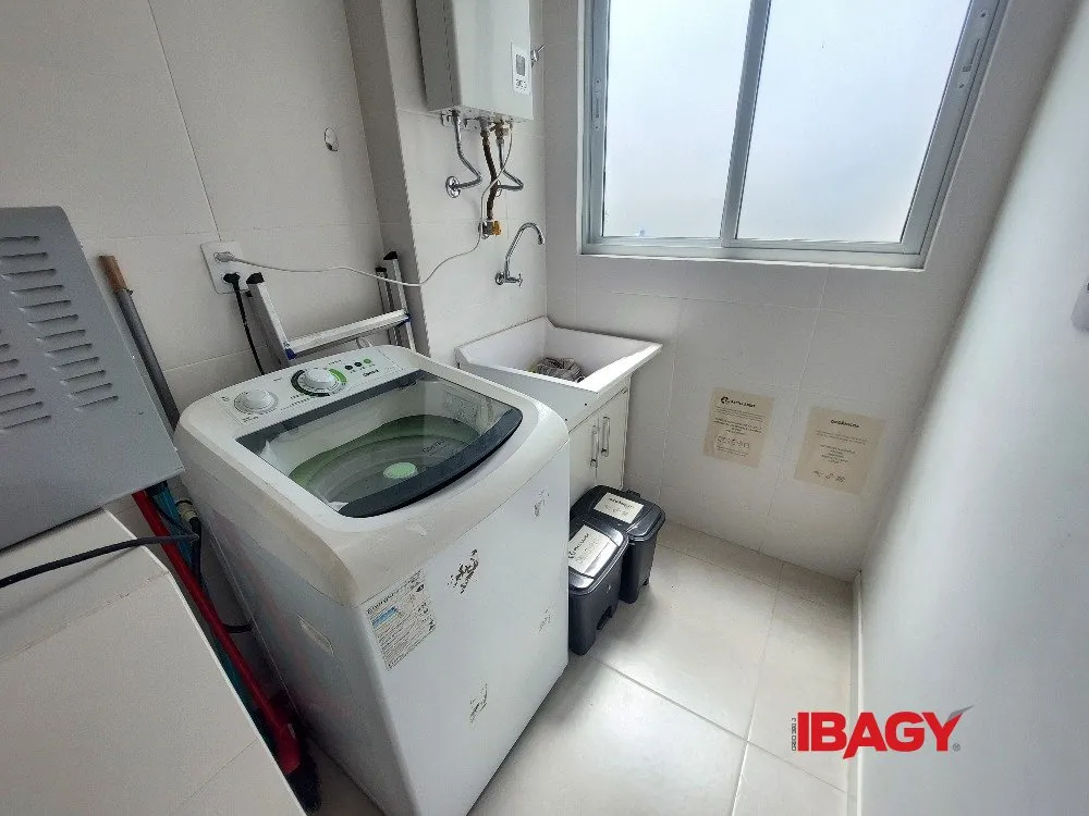 Furnished 110 m² apartment with 3 bedrooms and suite — photo 7