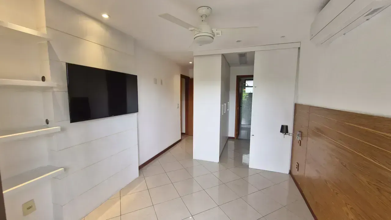 Apartment with a closed kitchen and 3 bedrooms — photo 4