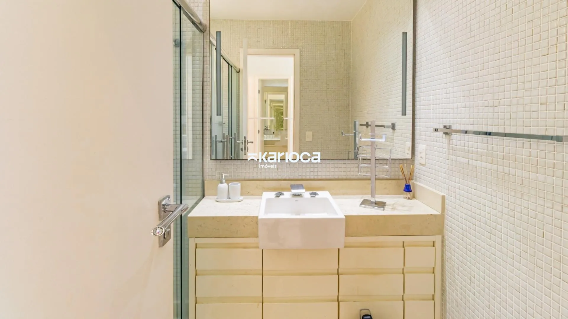 Apartamento mobiliado com 4 suítes e churrasqueira na varanda — photo 55