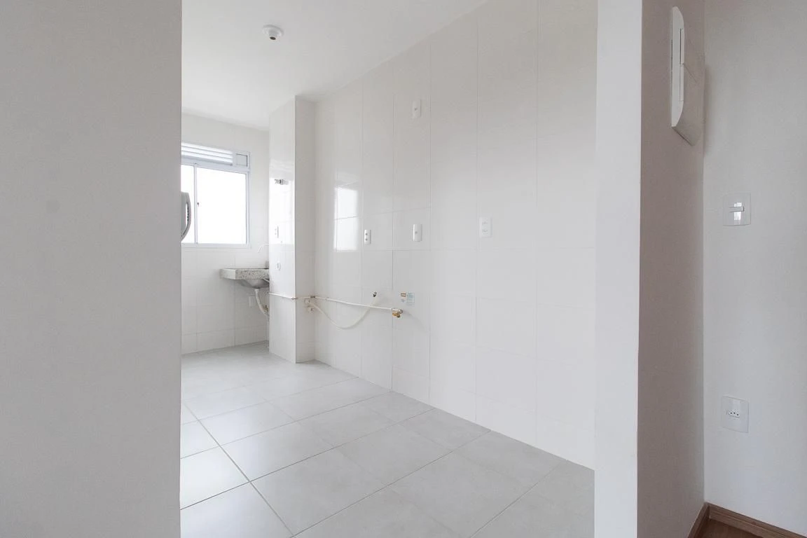 2-bedroom apartment in a building with a gym — photo 21