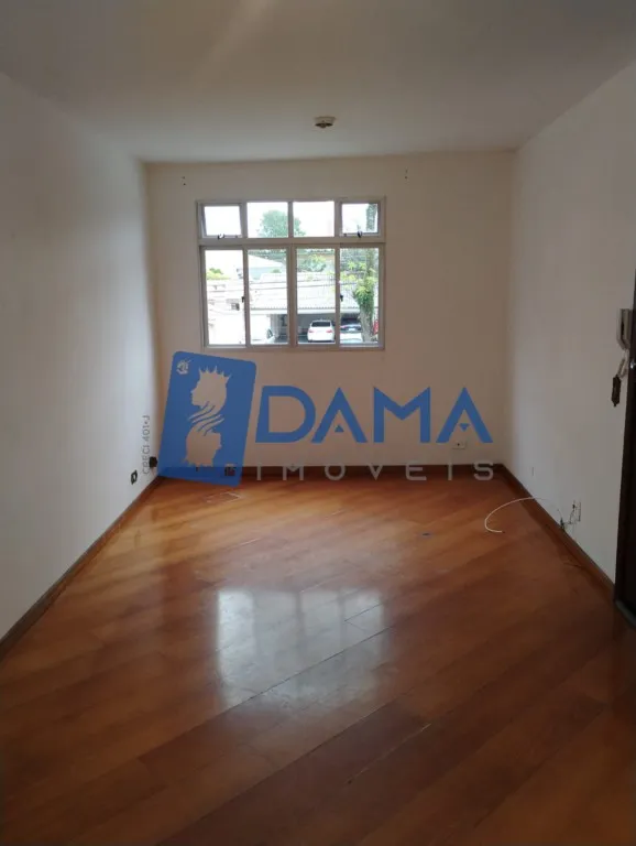 Wood or laminate floors in a 2-bedroom apartment, 79 m² — photo 13