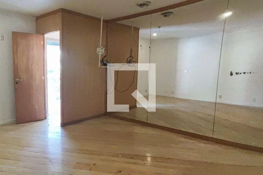 House with 6 en-suites and 8 bathrooms, 650 m² — photo 30