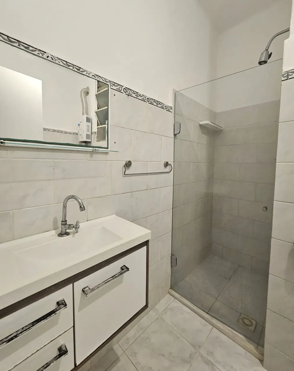 Apartamento com 2 quartos e 80 m² com chuveiro e banheira — photo 6