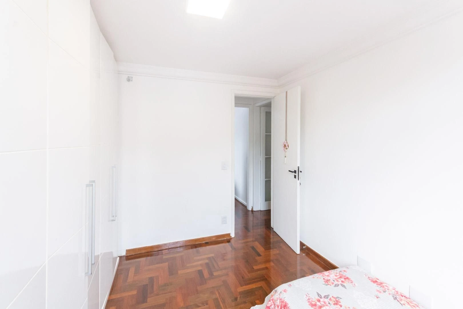 4-bedroom apartment with a mountain view in Rio de Janeiro — photo 51
