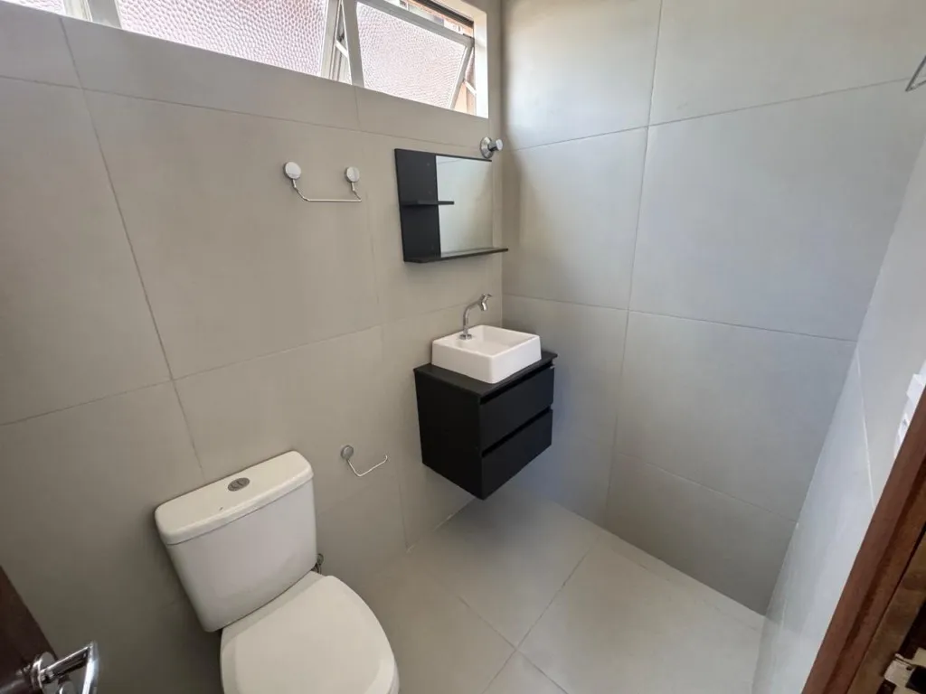 Wood or laminate floors in a 3-bedroom apartment, 64 m² — photo 9