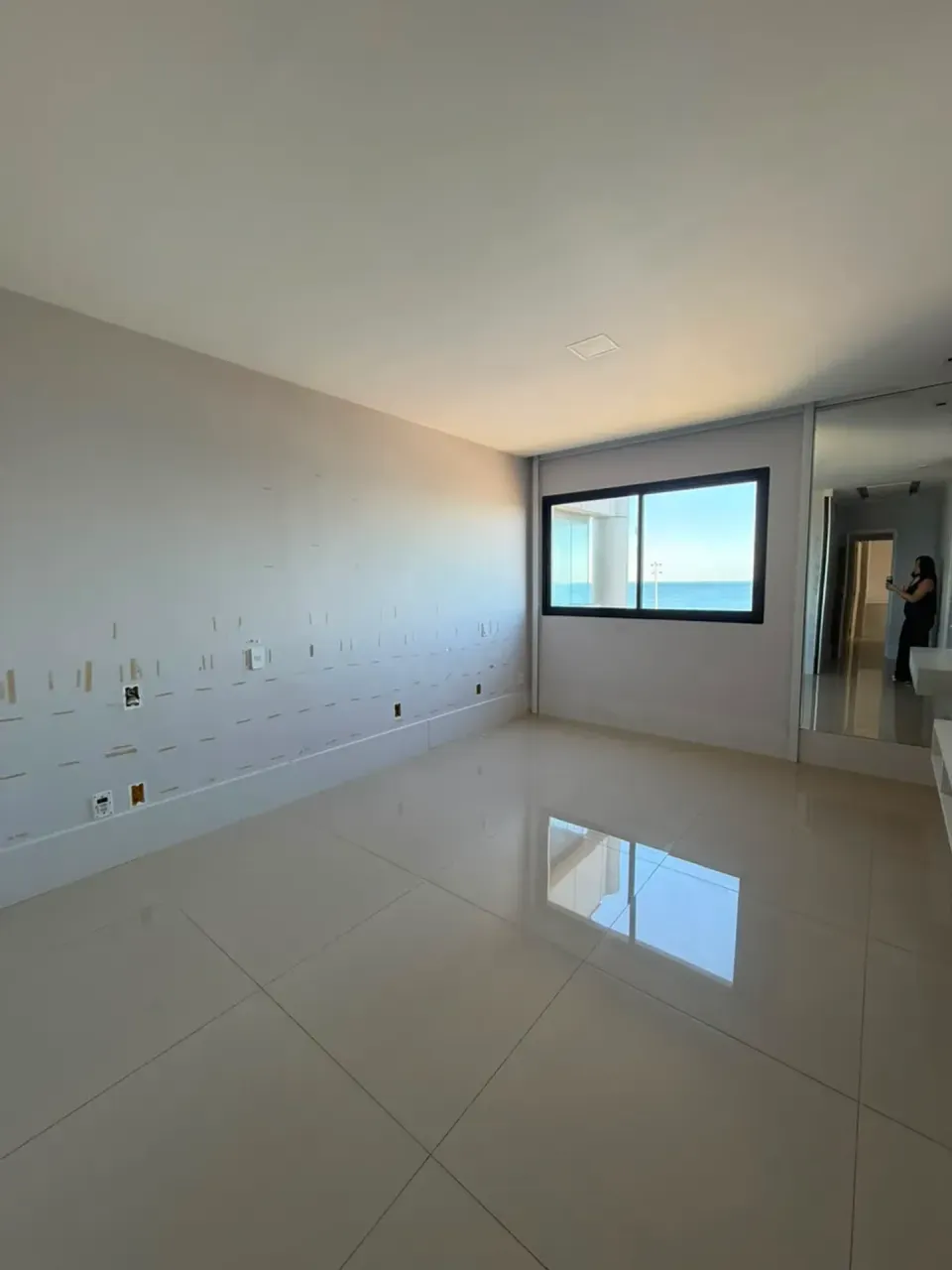 4-bedroom apartment with 5 bathrooms and 226 m² — photo 11