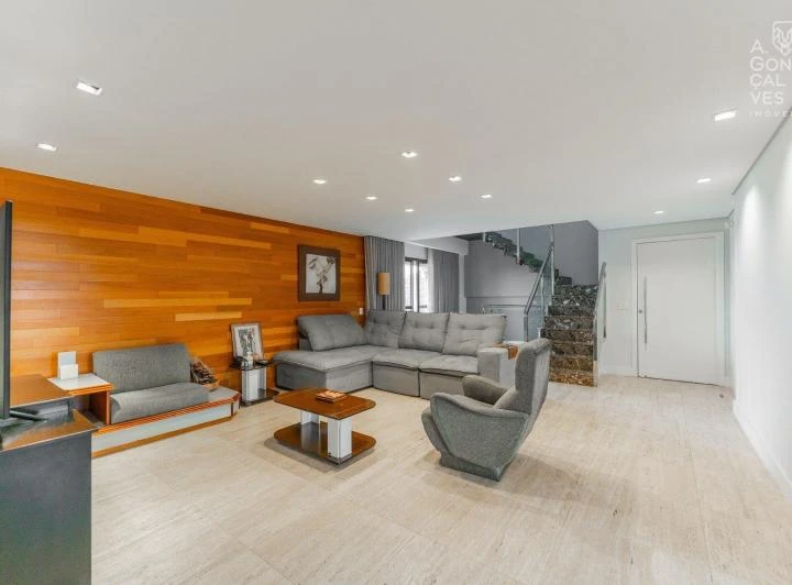 Penthouse with 4 bedrooms and 440 m², 3 parking spots