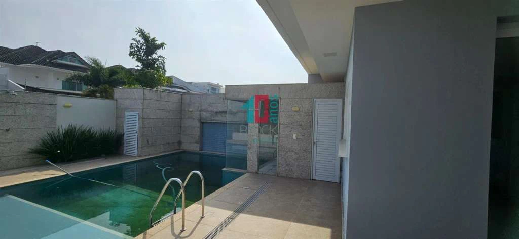 House with 4 bedrooms, 3 en-suites, 11 bathrooms and 2 parking — photo 17