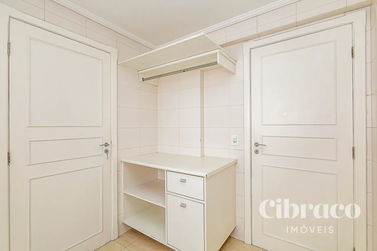 Apartamento de 3 dormitorios con 205 m² y balcón — photo 13