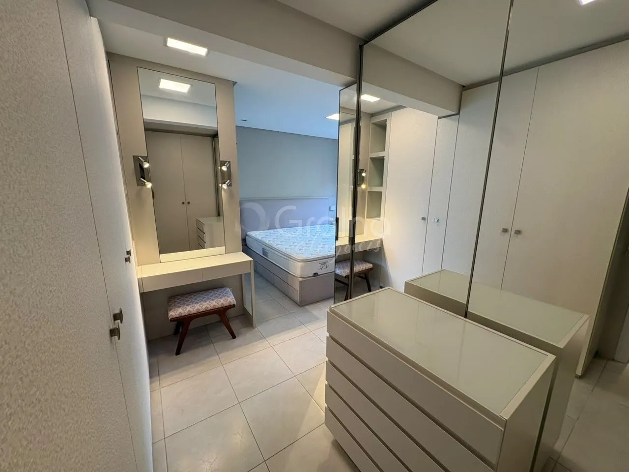 94 m² apartment with a walk-in closet and a dishwasher — photo 21