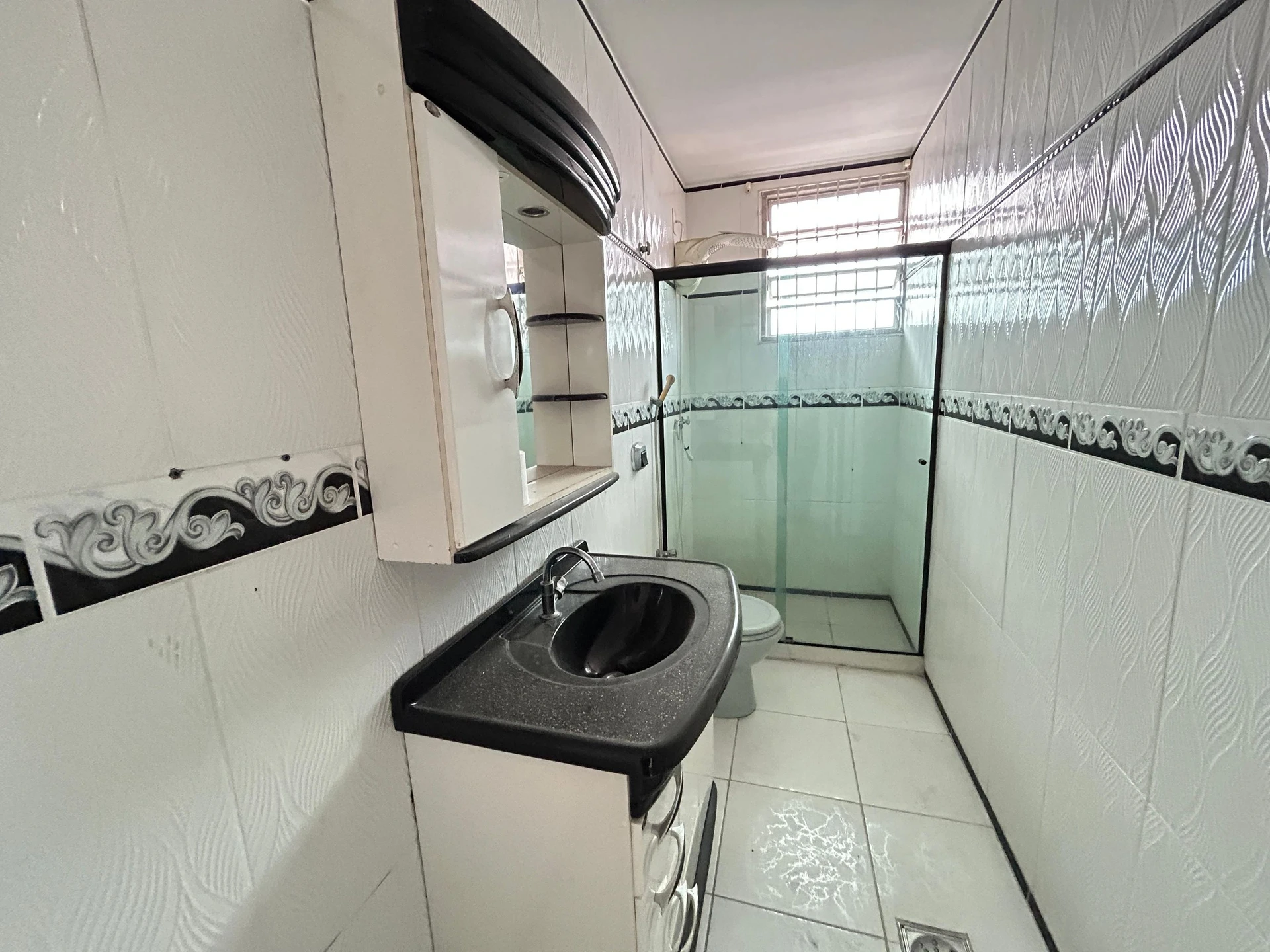 2-bedroom apartment, 1 with its own bathroom, 77 m² — photo 33
