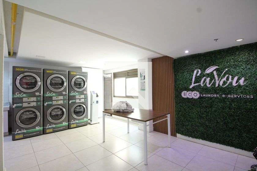 Меблированное студио 38 м² с 1 спальней и балконом — photo 29