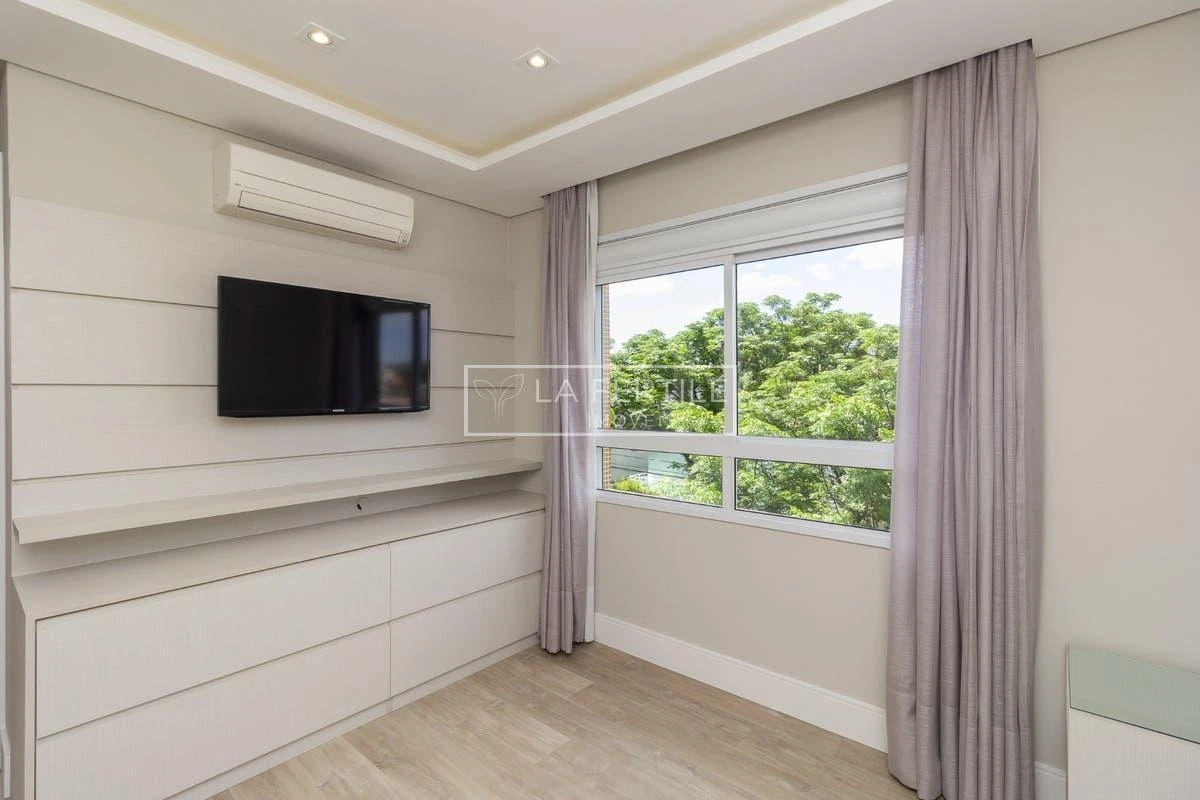 Apartment, 158 m², with a walk-in closet — photo 31